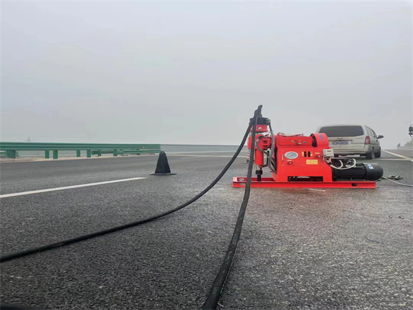 缙云马路路基路面开裂下沉注浆加固灌浆